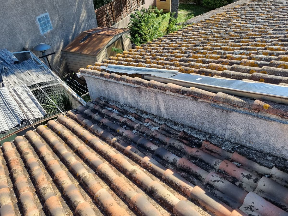 Remplacement de solin avant 2 toiture-avignon